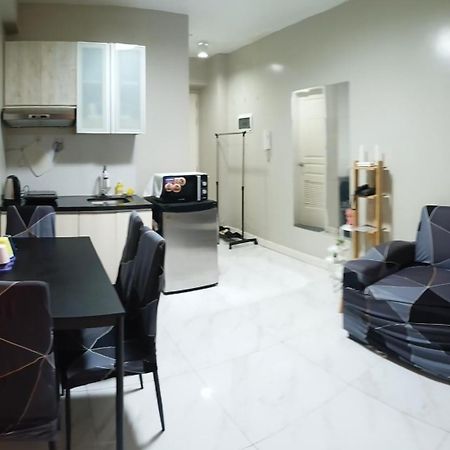 Monarch Parksuites - Balmoral Place Paranaque City Esterno foto
